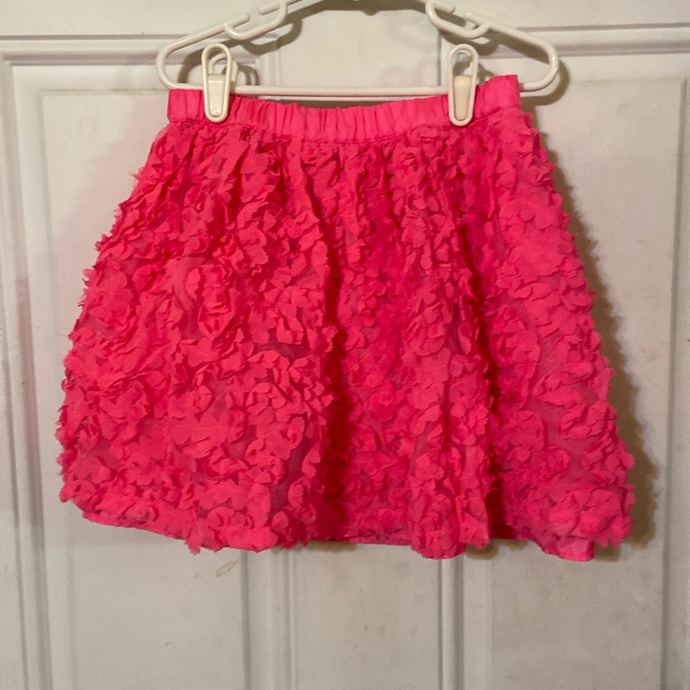 Children’s place hot pink  textured shirt, with flowers lined girls size 7-8
